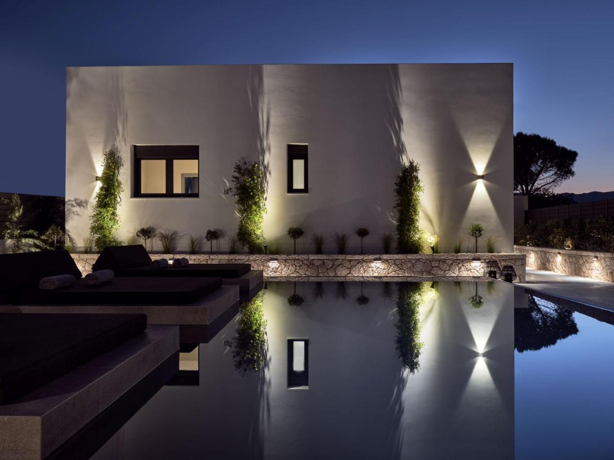 Noema Villa - Stylish Villa With Scenic Serenity, By Zantewize Sarakinadhon Exterior photo