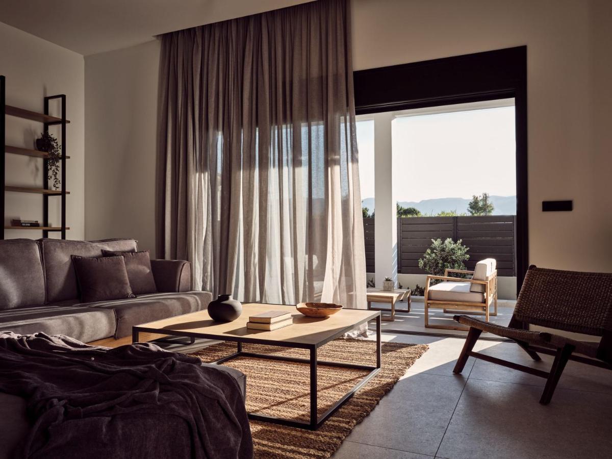 Noema Villa - Stylish Villa With Scenic Serenity, By Zantewize Sarakinadhon Exterior photo