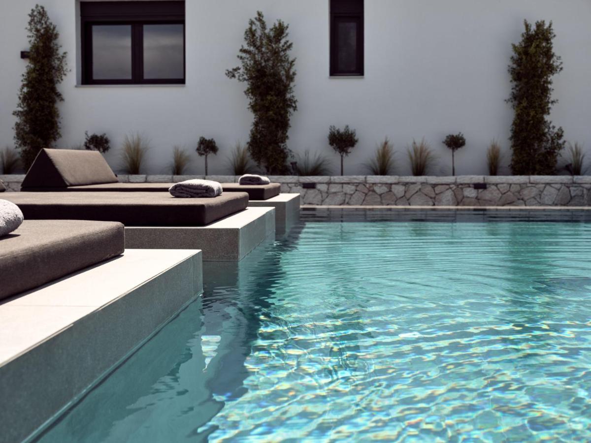 Noema Villa - Stylish Villa With Scenic Serenity, By Zantewize Sarakinadhon Exterior photo